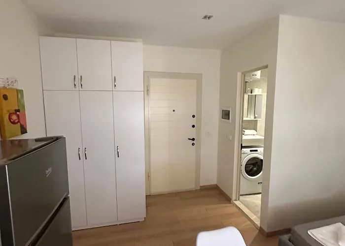 Dani's * Тирана